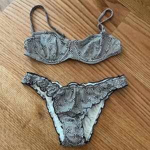 Frankie’s bikinis set